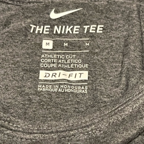 The Nike Tee M Athletic Cut Dri-Fit Baseball grey crew neck short sleeve t-shirt - Picture 2 of 9